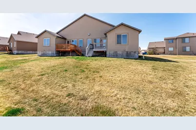 390 N 700 W, Vernal, UT 84078 - Photo 26