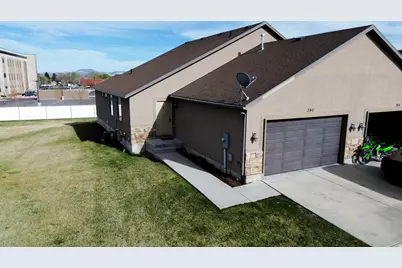 390 N 700 W, Vernal, UT 84078 - Photo 2