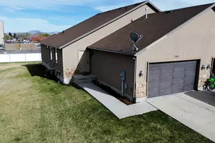 390 N 700 W, Vernal, UT 84078 - Photo 2