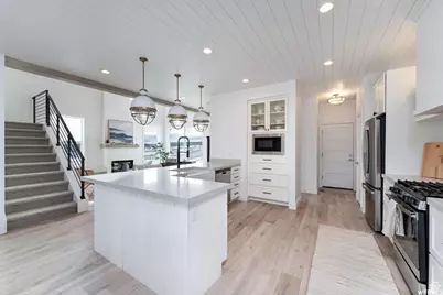 7554 S Clipper Hill Rd W #306, West Jordan, UT 84081 - Photo 8