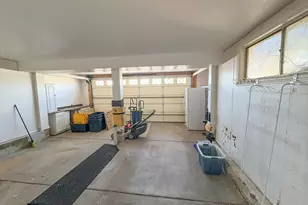 610 Meadowlark Ln, Bountiful, UT 84010 - Photo 52