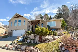 610 Meadowlark Ln, Bountiful, UT 84010 - Photo 1