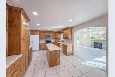 610 Meadow Lark Ln, Bountiful, UT 84010 - Photo 18