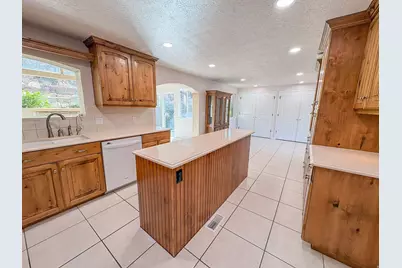 610 Meadowlark Ln, Bountiful, UT 84010 - Photo 10