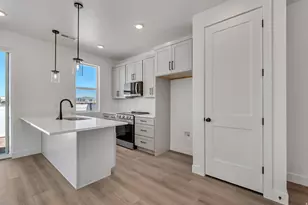 649 E Ryegrass Dr, Eagle Mountain, UT 84005 - Photo 4