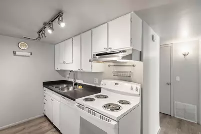 2656 W 5625 S, Roy, UT 84067 - Photo 4