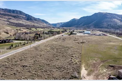 9783 E Highway 39, Huntsville, UT 84317 - Photo 8