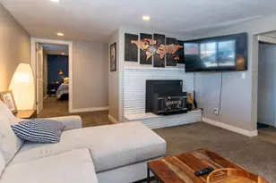 2226 E Castle Hill Ave S, Cottonwood Heights, UT 84121 - Photo 26