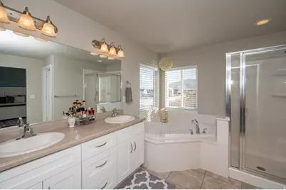 4112 E Gazelle Run, Eagle Mountain, UT 84005 - Photo 32