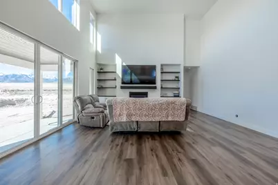 873 W Cherry Orchard Ln Ln W, Grantsville, UT 84029 - Photo 6