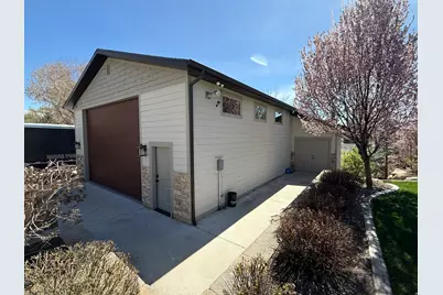4287 W Manila Dr, Cedar Hills, UT 84062 - Photo 38