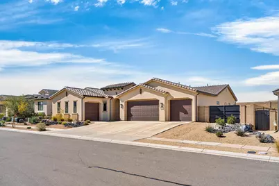 111 N Black Ave, Washington, UT 84780 - Photo 2