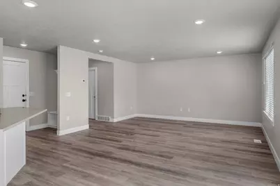 4853 W Olympic View Dr S, Kearns, UT 84118 - Photo 12