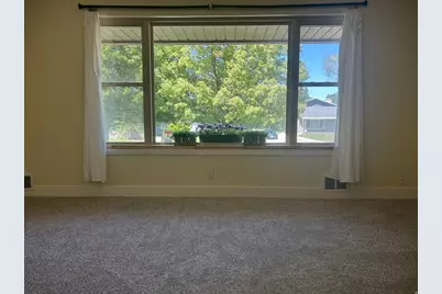 2084 Robins Ave, Ogden, UT 84401 - Photo 4