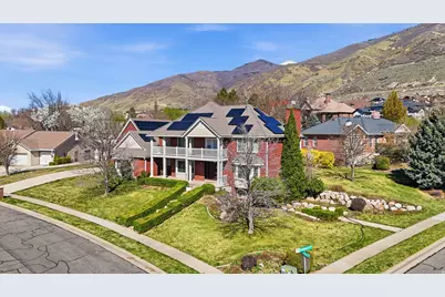 2076 Summerwood Dr, Farmington, UT 84025 - Photo 2