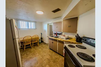 625 S 200 E, Springville, UT 84663 - Photo 18