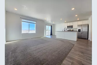 26 N Wayne Way, Grantsville, UT 84029 - Photo 2