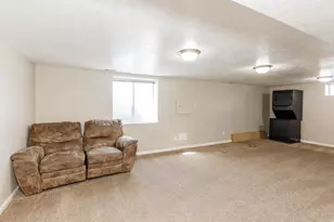 584 S 300 W, Logan, UT 84321 - Photo 16