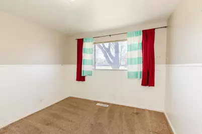 584 S 300 W, Logan, UT 84321 - Photo 10