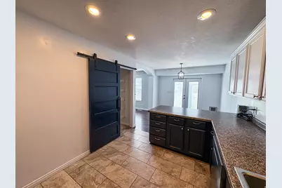 563 W Bountiful Way, Saratoga Springs, UT 84045 - Photo 12