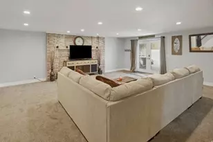 1413 W Webb Ln, Kaysville, UT 84037 - Photo 18