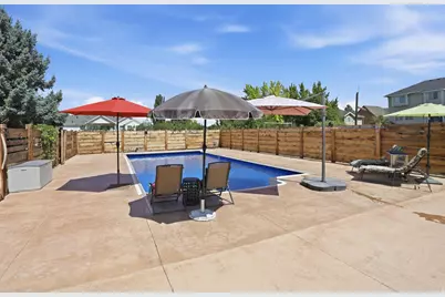 1413 W Webb Ln, Kaysville, UT 84037 - Photo 2