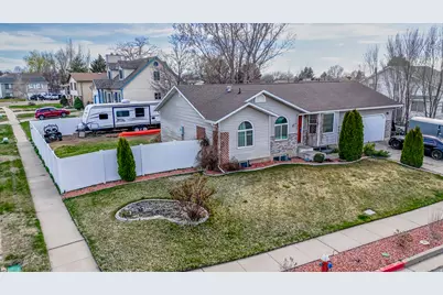2883 W 4275 S, Roy, UT 84067 - Photo 2