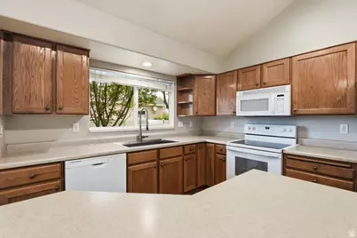 1573 N 40 E, Lehi, UT 84043 - Photo 12