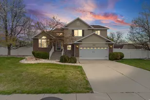 2345 S Main St, Clearfield, UT 84015 - Photo 2