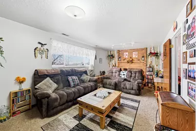 1582 N Emerald Dr, Layton, UT 84040 - Photo 20