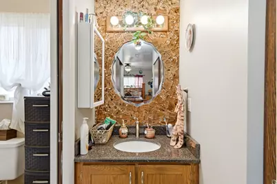 1582 N Emerald Dr, Layton, UT 84040 - Photo 18