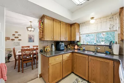 1582 N Emerald Dr, Layton, UT 84040 - Photo 4