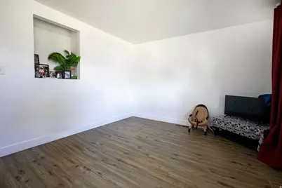 254 W Pioneer Cir, Midvale, UT 84047 - Photo 6