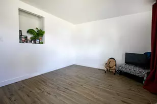 254 W Pioneer Circle, Midvale, UT 84047 - Photo 6