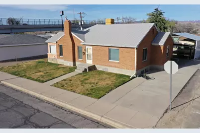 125 N 400 W, Price, UT 84501 - Photo 38