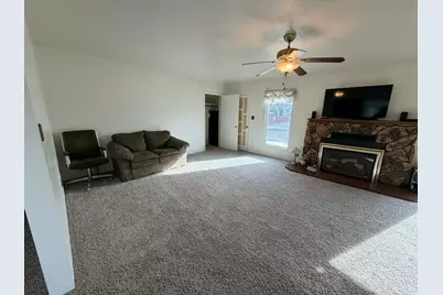 125 N 400 W, Price, UT 84501 - Photo 8