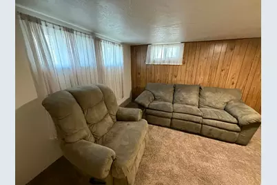 125 N 400 W, Price, UT 84501 - Photo 24