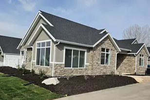 832 N 250 St E, Tooele, UT 84074 - Photo 2