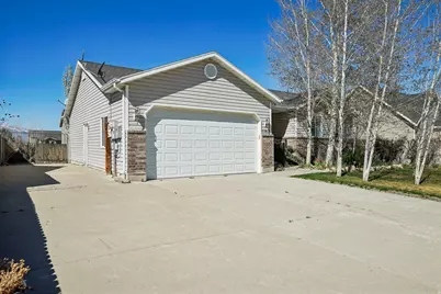 1102 S 970 W, Tooele, UT 84074 - Photo 2