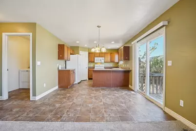 1102 S 970 W, Tooele, UT 84074 - Photo 10