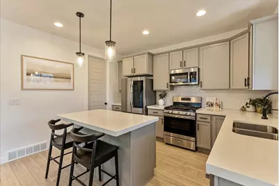 4392 W Bergen Ln, Lehi, UT 84043 - Photo 8