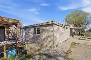 2504 S Chesterfield St, West Valley, UT 84119 - Photo 32