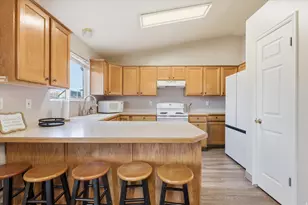 129 N 100 W, Garden City, UT 84028 - Photo 6