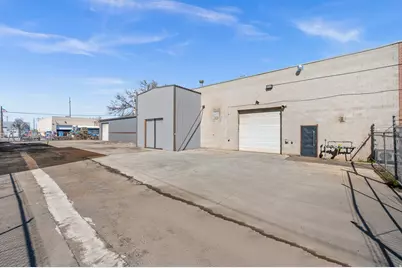 122 S Navajo W, Salt Lake City, UT 84104 - Photo 2