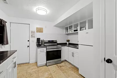 5419 W Westslope Dr S, Salt Lake City, UT 84118 - Photo 16