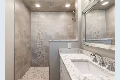 2543 E Cliff Swallow Dr S, Sandy, UT 84093 - Photo 18