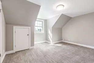 2543 E Cliff Swallow Dr S, Sandy, UT 84093 - Photo 20