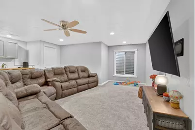 4035 E Oakland Hills Dr, Eagle Mountain, UT 84005 - Photo 22