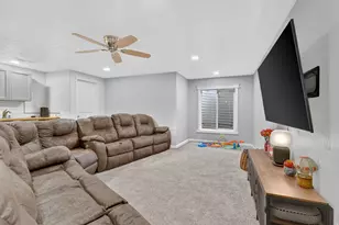 4035 E Oakland Hills Dr, Eagle Mountain, UT 84005 - Photo 22