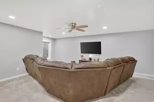 4035 E Oakland Hills Dr, Eagle Mountain, UT 84005 - Photo 24